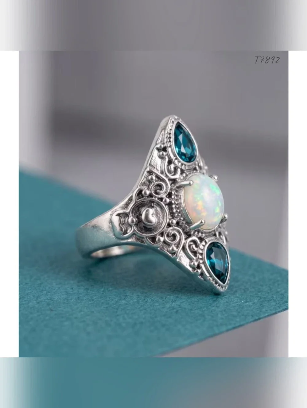 Hand Crafted elegant silver